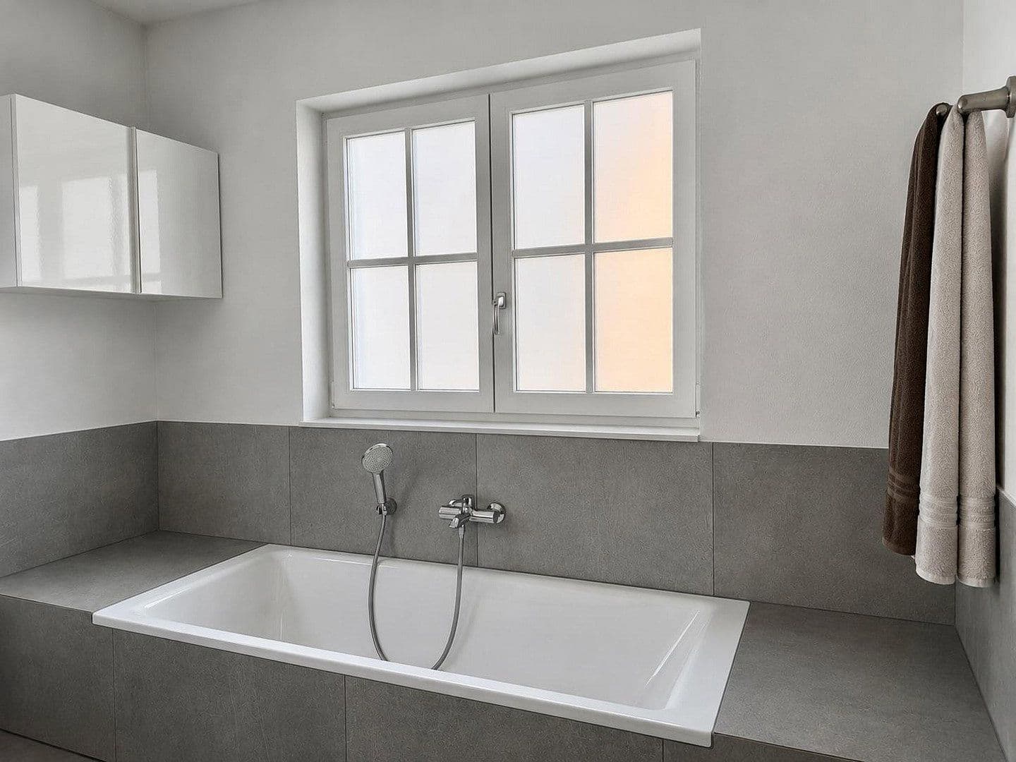 Prodej domu 262 m², pozemek 540 m², Hofheim am Taunus, Hessen Prodej domu 262 m², pozemek 540 m², Hofheim am Taunus, Hessen