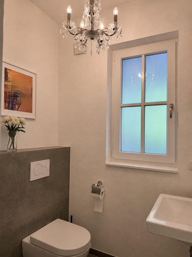 Prodej domu 262 m², pozemek 540 m², Hofheim am Taunus, Hessen Prodej domu 262 m², pozemek 540 m², Hofheim am Taunus, Hessen
