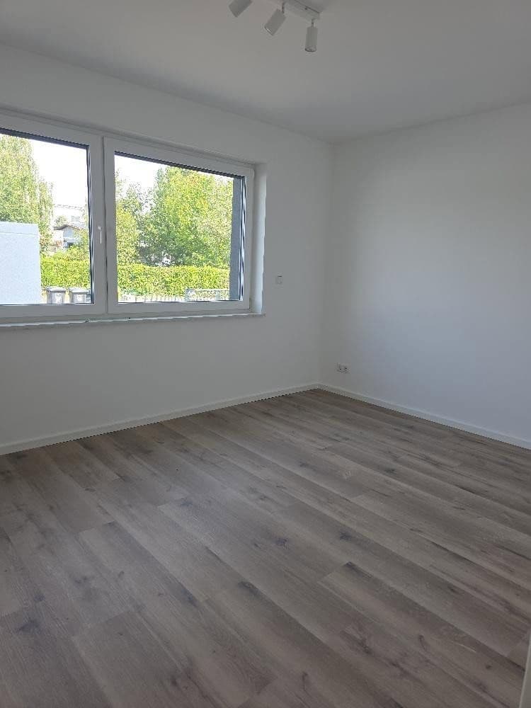 Pronájem bytu 4+1 133 m², Sulzbacher Str. 7a, Eschborn, Hessen Pronájem bytu 4+1 133 m², Sulzbacher Str. 7a, Eschborn, Hessen