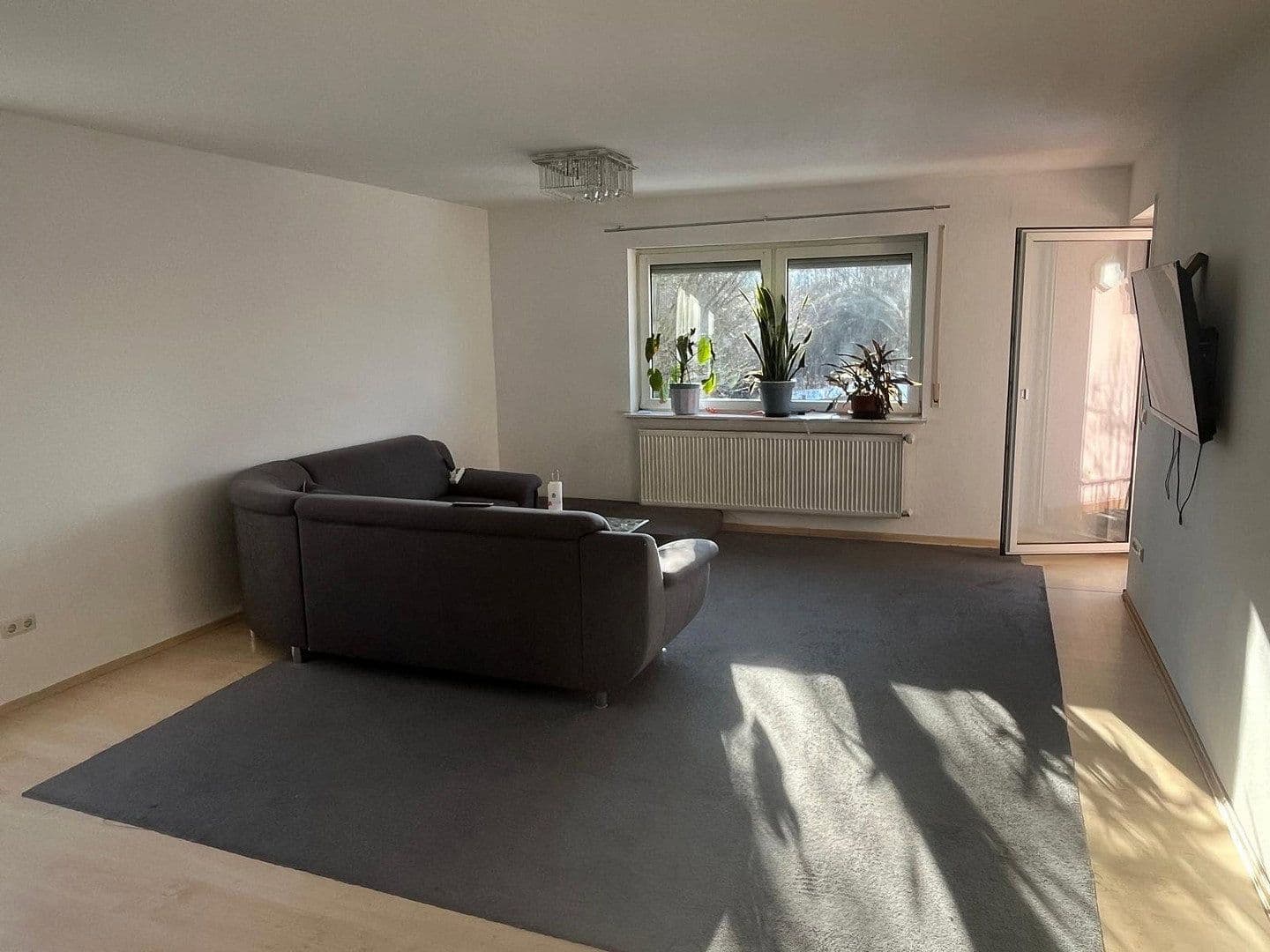 Pronájem bytu 3+1 85 m², Am Vogelsang 11a, Bornheim, Porýní-Falc Pronájem bytu 3+1 85 m², Am Vogelsang 11a, Bornheim, Porýní-Falc