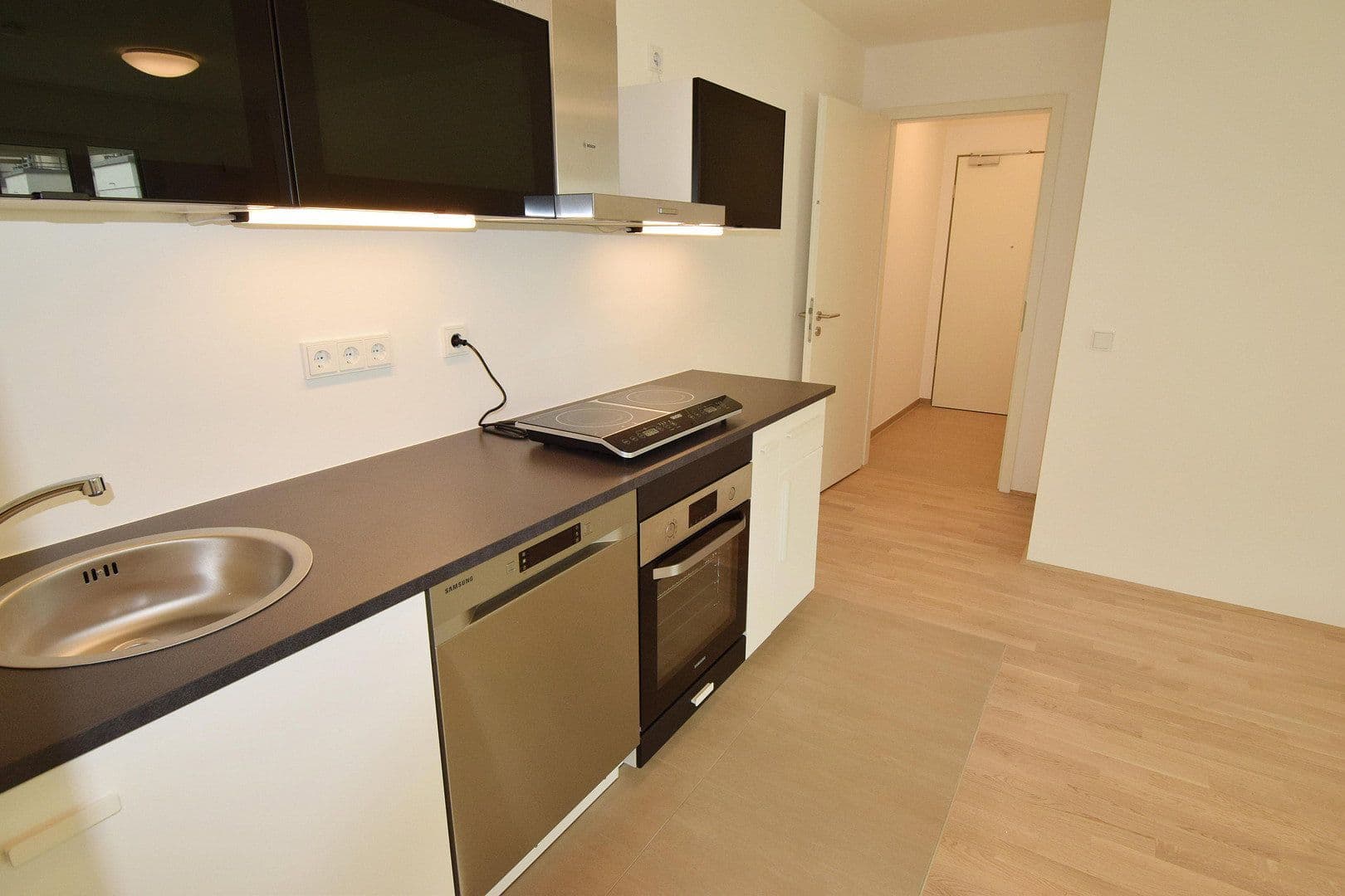 Pronájem bytu 2+1 47 m², Aubing Colmdorfstraße, Aubing München, Bavorsko Pronájem bytu 2+1 47 m², Aubing Colmdorfstraße, Aubing München, Bavorsko