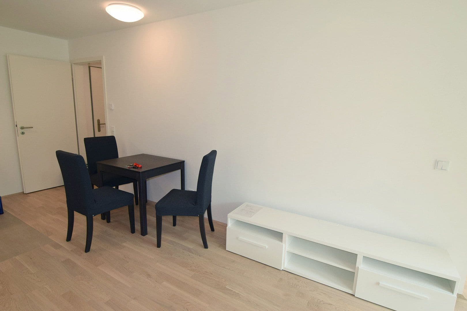 Pronájem bytu 2+1 47 m², Aubing Colmdorfstraße, Aubing München, Bavorsko Pronájem bytu 2+1 47 m², Aubing Colmdorfstraße, Aubing München, Bavorsko