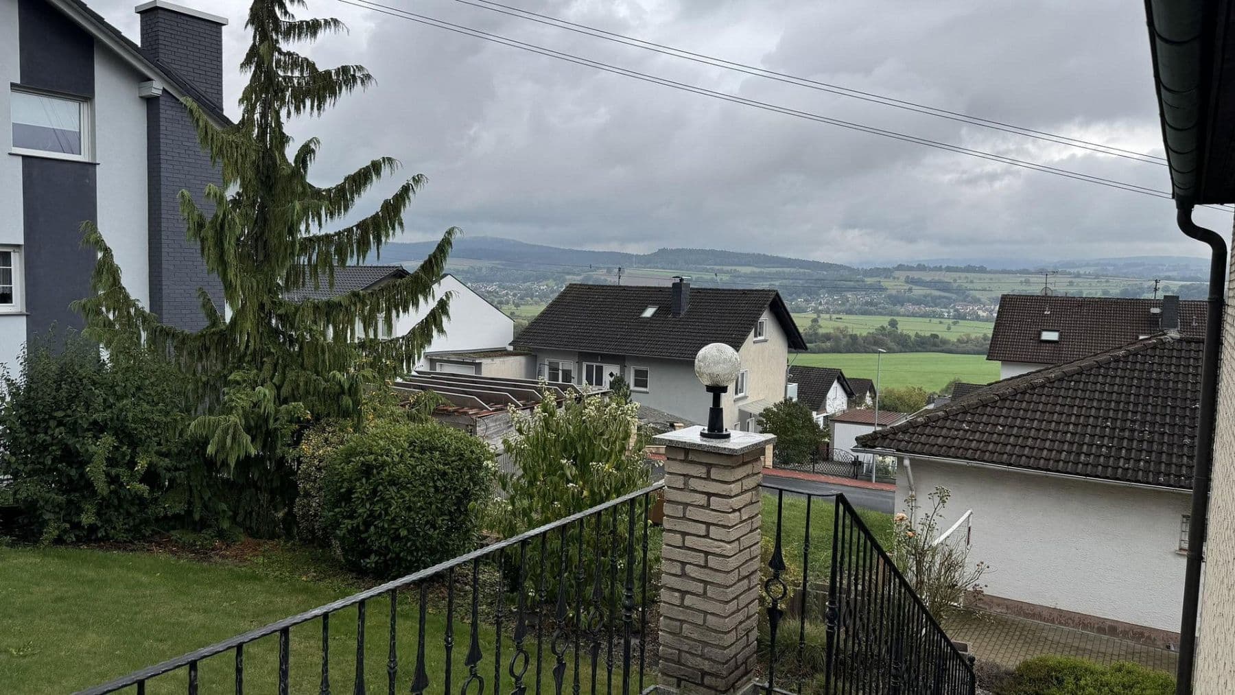 Prodej domu 180 m², pozemek 758 m², Wächtersbach, Hessen Prodej domu 180 m², pozemek 758 m², Wächtersbach, Hessen