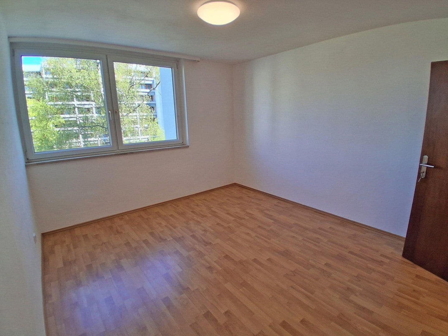 Pronájem bytu 3+1 71 m², Unterhaching München, Bavorsko Pronájem bytu 3+1 71 m², Unterhaching München, Bavorsko