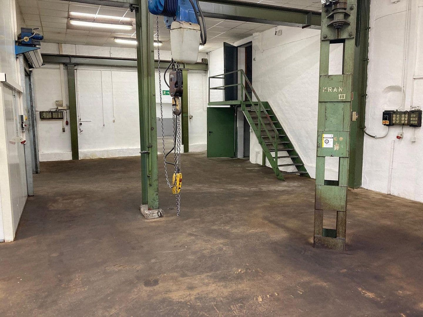 Pronájem nebytového prostoru 1.110 m², Siegen, Severní Porýní-Vestfálsko Pronájem nebytového prostoru 1.110 m², Siegen, Severní Porýní-Vestfálsko
