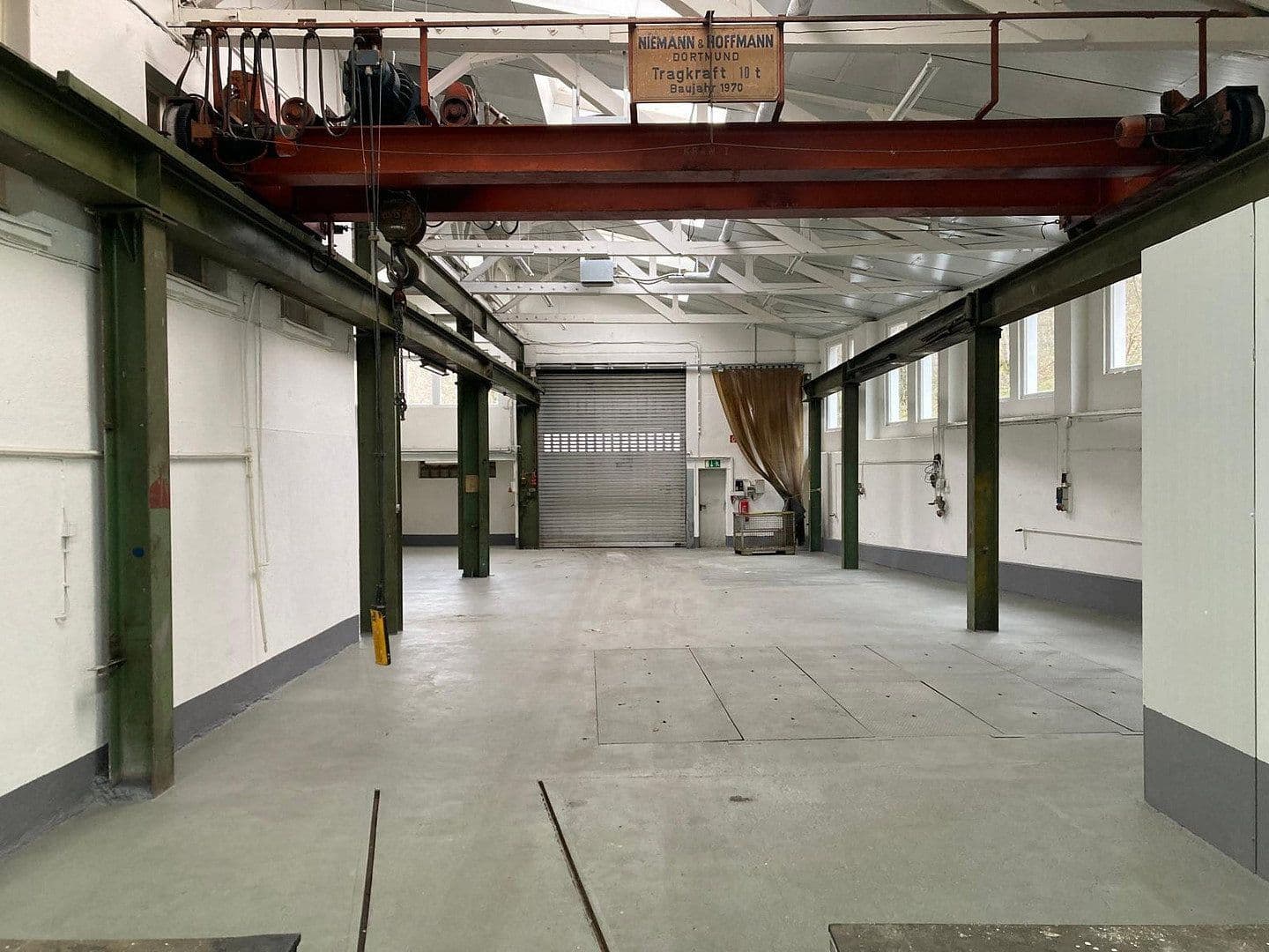 Pronájem nebytového prostoru 1.110 m², Siegen, Severní Porýní-Vestfálsko Pronájem nebytového prostoru 1.110 m², Siegen, Severní Porýní-Vestfálsko