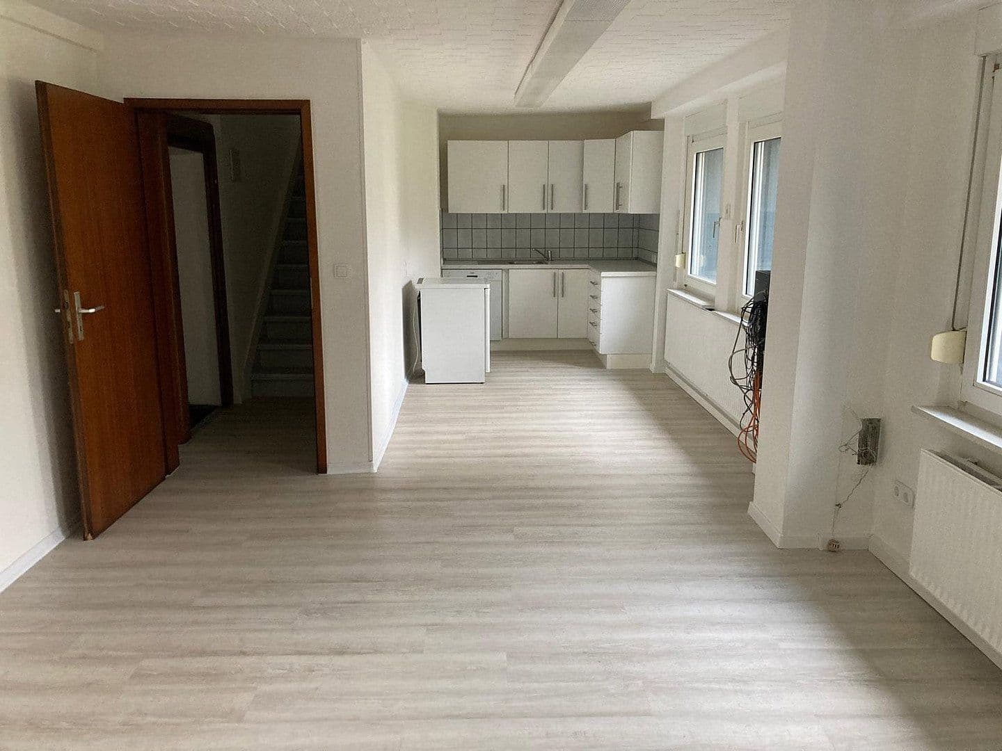 Pronájem nebytového prostoru 1.110 m², Siegen, Severní Porýní-Vestfálsko Pronájem nebytového prostoru 1.110 m², Siegen, Severní Porýní-Vestfálsko
