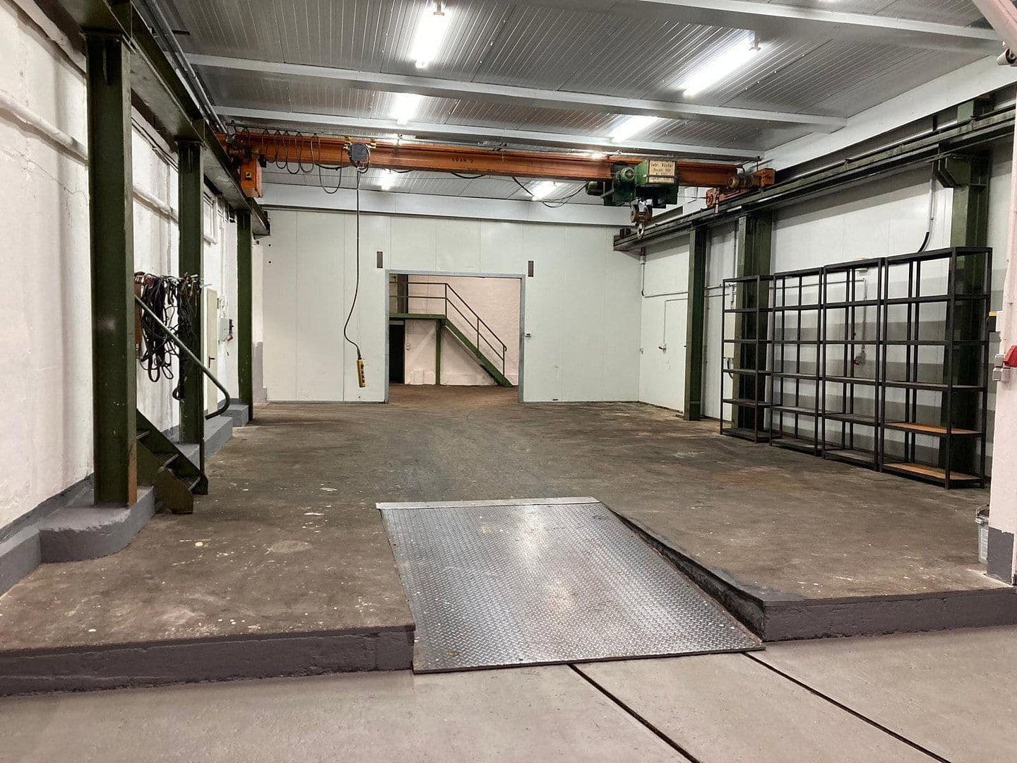 Pronájem nebytového prostoru 1.110 m², Siegen, Severní Porýní-Vestfálsko Pronájem nebytového prostoru 1.110 m², Siegen, Severní Porýní-Vestfálsko
