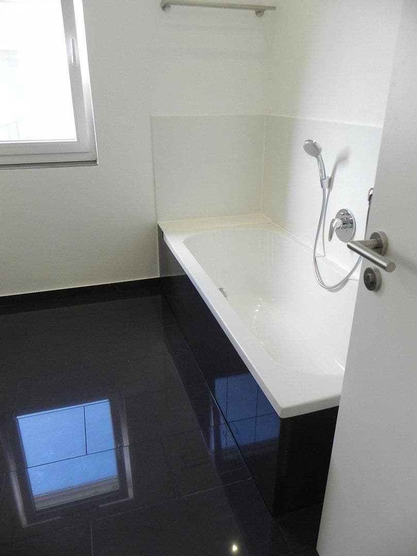 Prodej domu 142 m², pozemek 229 m², Germering, Bavorsko Prodej domu 142 m², pozemek 229 m², Germering, Bavorsko