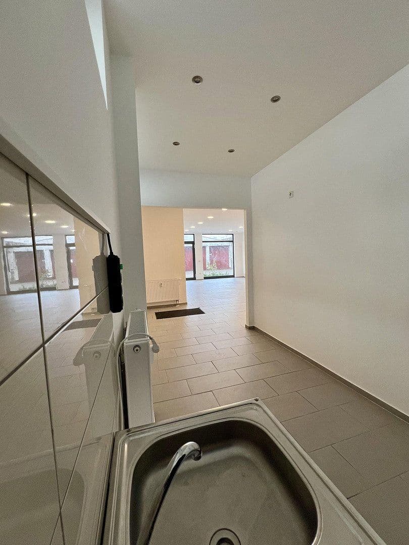 Pronájem nebytového prostoru 100 m², Doelenstraße 4-6, Wesel, Severní Porýní-Vestfálsko Pronájem nebytového prostoru 100 m², Doelenstraße 4-6, Wesel, Severní Porýní-Vestfálsko