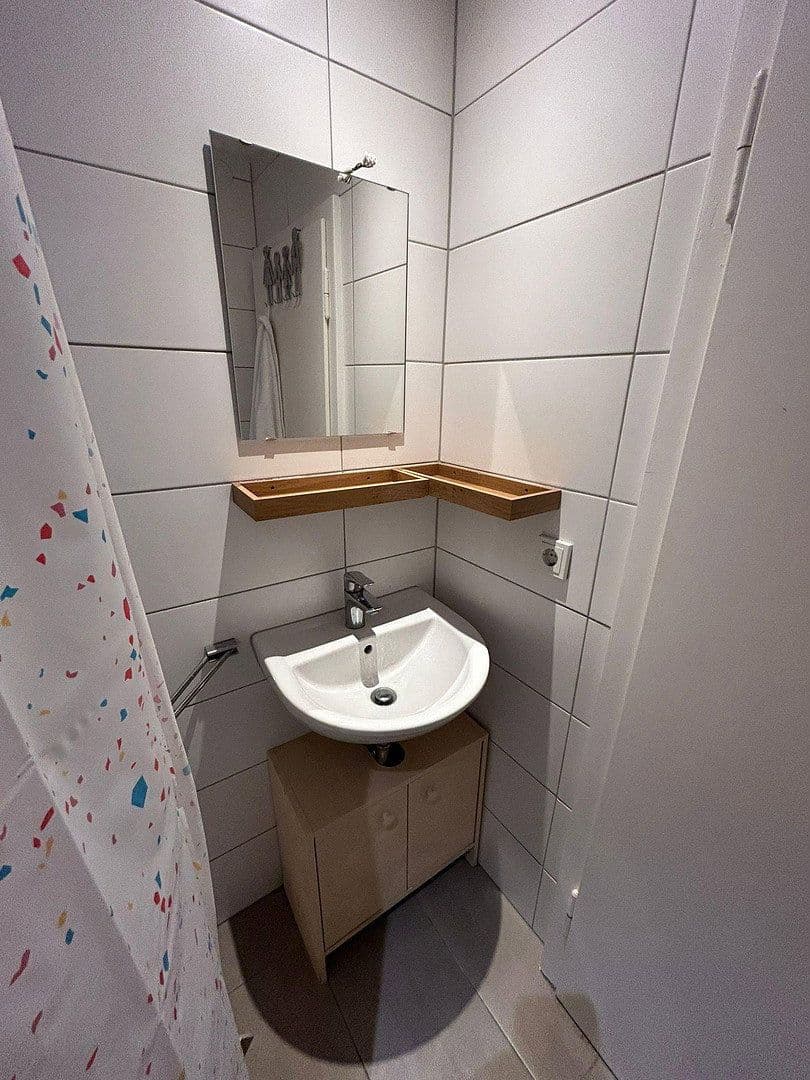 Pronájem bytu 1+1 46 m², Saarbrücken, Země Sársko Pronájem bytu 1+1 46 m², Saarbrücken, Země Sársko