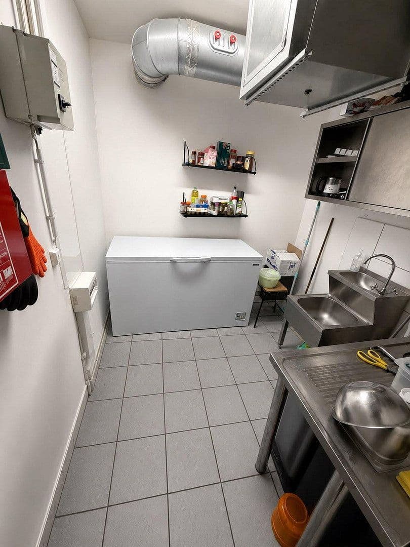 Pronájem nebytového prostoru 30 m², Mertensgasse 21-23, Düsseldorf, Severní Porýní-Vestfálsko Pronájem nebytového prostoru 30 m², Mertensgasse 21-23, Düsseldorf, Severní Porýní-Vestfálsko
