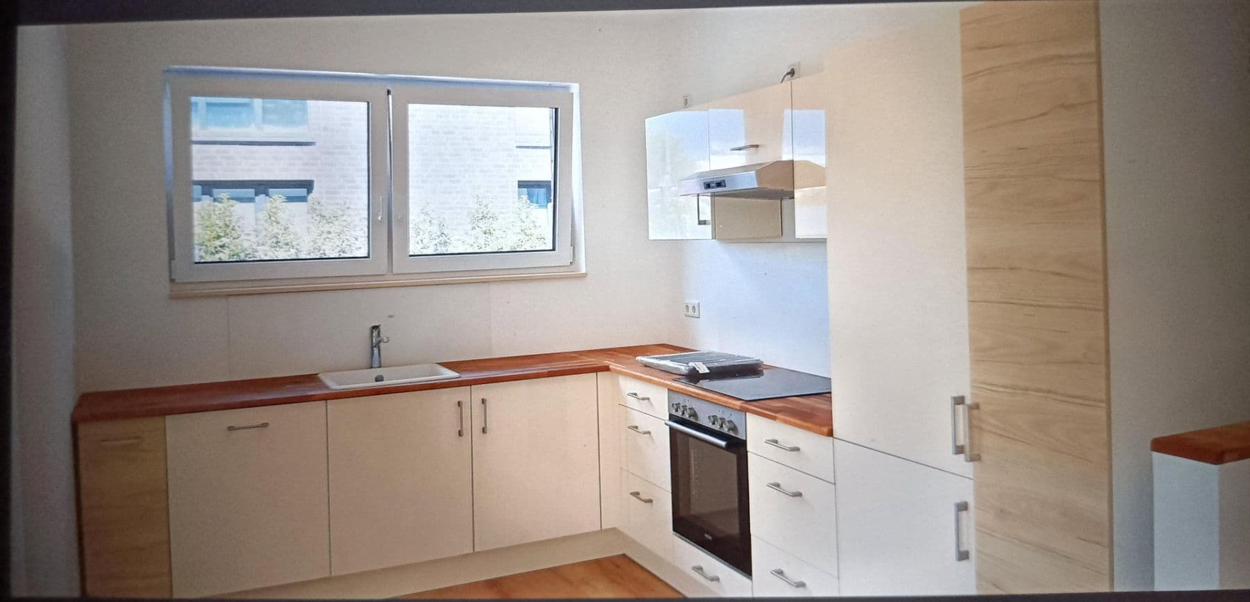 Prodej bytu 3+1 82 m², Erftstadt, Severní Porýní-Vestfálsko Prodej bytu 3+1 82 m², Erftstadt, Severní Porýní-Vestfálsko