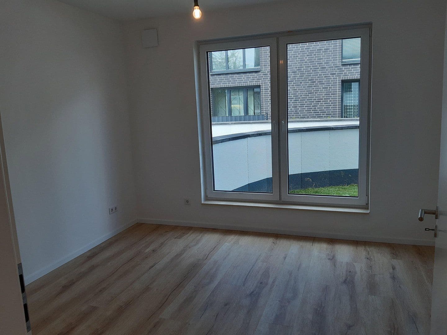 Prodej bytu 3+1 82 m², Erftstadt, Severní Porýní-Vestfálsko Prodej bytu 3+1 82 m², Erftstadt, Severní Porýní-Vestfálsko