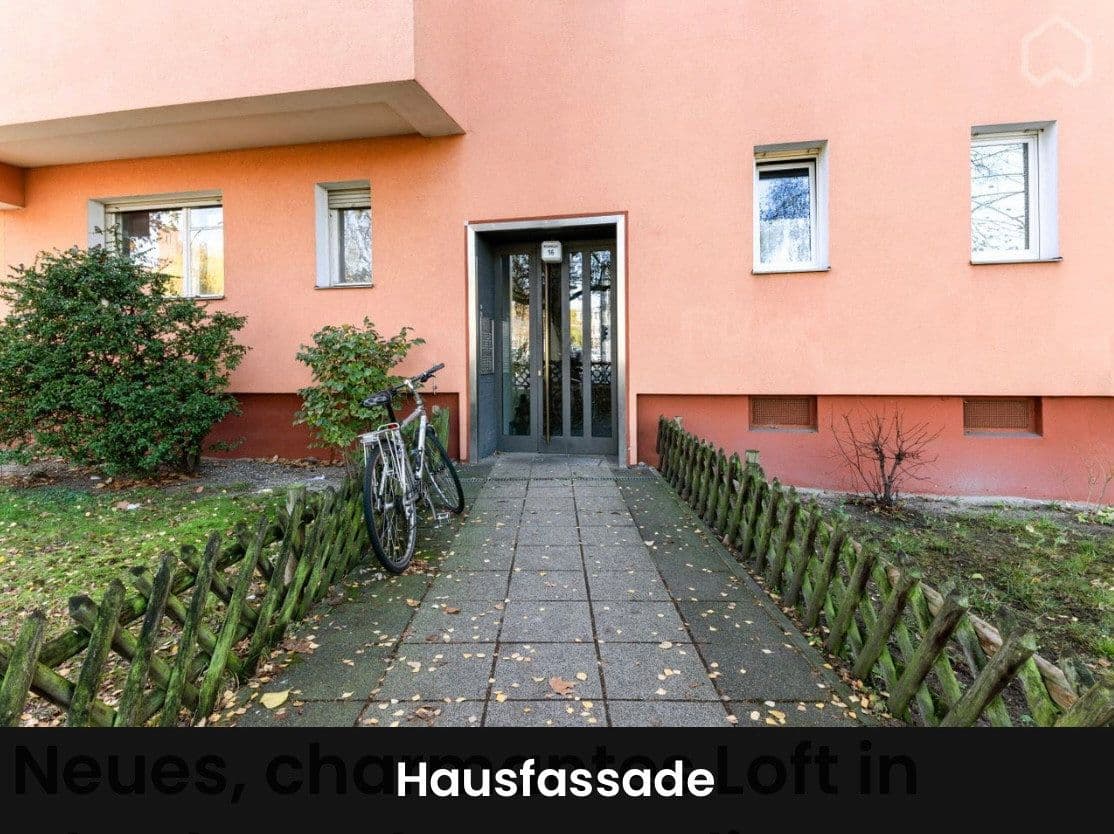 Pronájem bytu 1+1 39 m², Franklinstraße 16, Berlin, Berlín Pronájem bytu 1+1 39 m², Franklinstraße 16, Berlin, Berlín