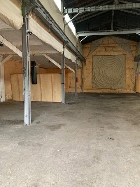 Pronájem nebytového prostoru 372 m², Reinshagener Str., Remscheid, Severní Porýní-Vestfálsko Pronájem nebytového prostoru 372 m², Reinshagener Str., Remscheid, Severní Porýní-Vestfálsko