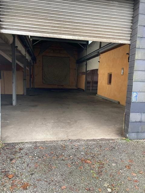 Pronájem nebytového prostoru 372 m², Reinshagener Str., Remscheid, Severní Porýní-Vestfálsko Pronájem nebytového prostoru 372 m², Reinshagener Str., Remscheid, Severní Porýní-Vestfálsko