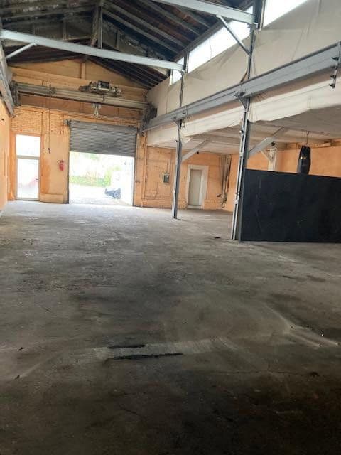 Pronájem nebytového prostoru 372 m², Reinshagener Str., Remscheid, Severní Porýní-Vestfálsko Pronájem nebytového prostoru 372 m², Reinshagener Str., Remscheid, Severní Porýní-Vestfálsko