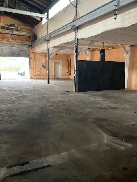 Pronájem nebytového prostoru 372 m², Reinshagener Str., Remscheid, Severní Porýní-Vestfálsko Pronájem nebytového prostoru 372 m², Reinshagener Str., Remscheid, Severní Porýní-Vestfálsko