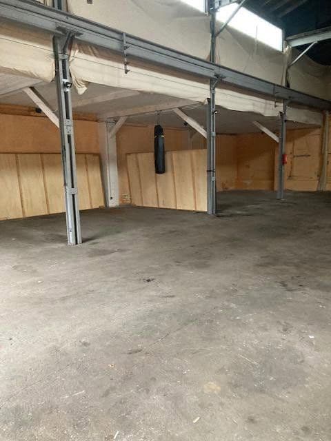 Pronájem nebytového prostoru 372 m², Reinshagener Str., Remscheid, Severní Porýní-Vestfálsko Pronájem nebytového prostoru 372 m², Reinshagener Str., Remscheid, Severní Porýní-Vestfálsko