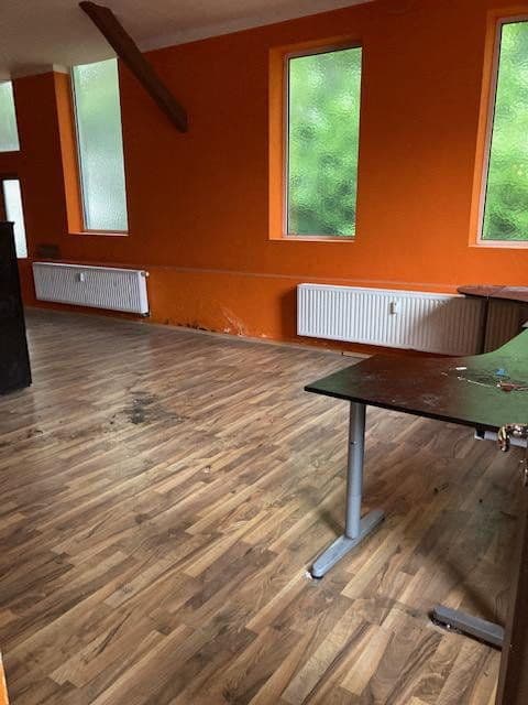 Pronájem nebytového prostoru 372 m², Reinshagener Str., Remscheid, Severní Porýní-Vestfálsko Pronájem nebytového prostoru 372 m², Reinshagener Str., Remscheid, Severní Porýní-Vestfálsko