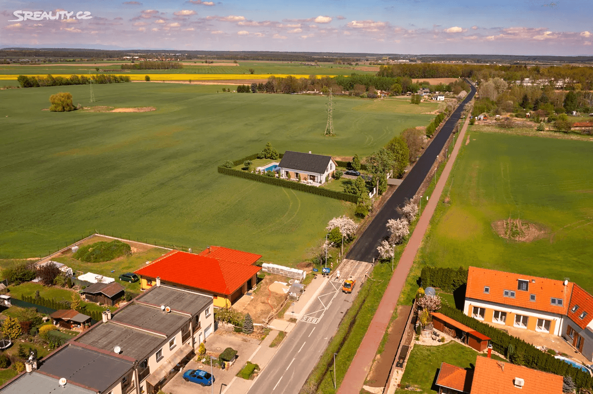 Prodej pozemku 1.679 m², Sezemice, Pardubický kraj Prodej pozemku 1.679 m², Sezemice, Pardubický kraj