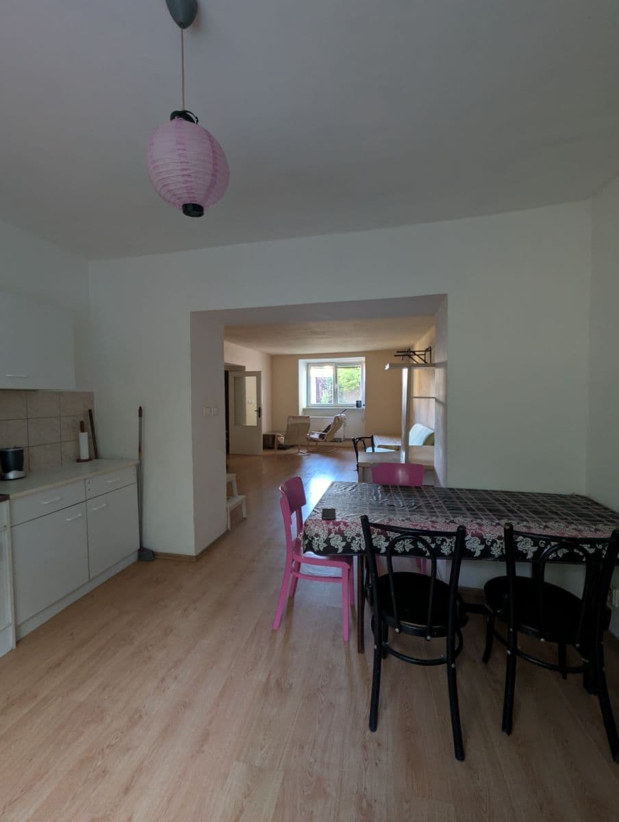 Pronájem domu 100 m², pozemek 247 m², V Poustkách, Mratín, Středočeský kraj Pronájem domu 100 m², pozemek 247 m², V Poustkách, Mratín, Středočeský kraj