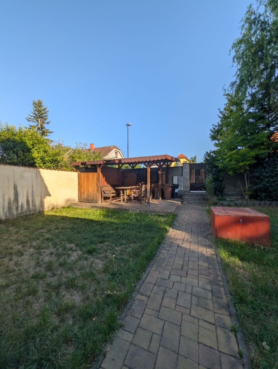 Pronájem domu 100 m², pozemek 247 m², V Poustkách, Mratín, Středočeský kraj Pronájem domu 100 m², pozemek 247 m², V Poustkách, Mratín, Středočeský kraj