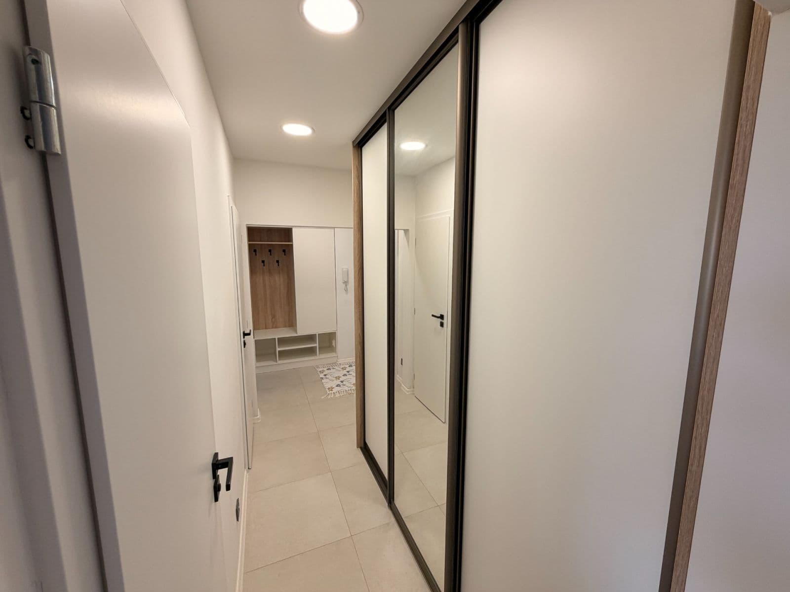 Pronájem bytu 3+1 58 m², Mikovíniho, Nové Mesto, Bratislavský kraj Pronájem bytu 3+1 58 m², Mikovíniho, Nové Mesto, Bratislavský kraj