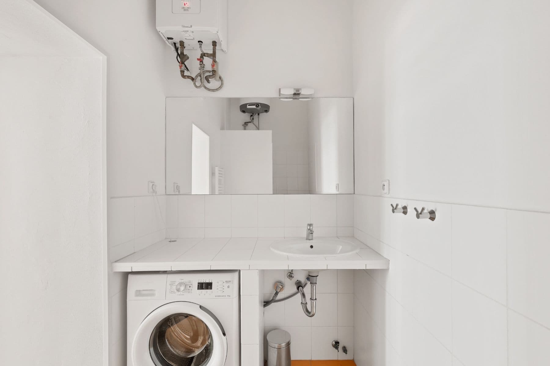 Pronájem bytu 3+1 80 m², Kamenická, Praha, Praha Pronájem bytu 3+1 80 m², Kamenická, Praha, Praha