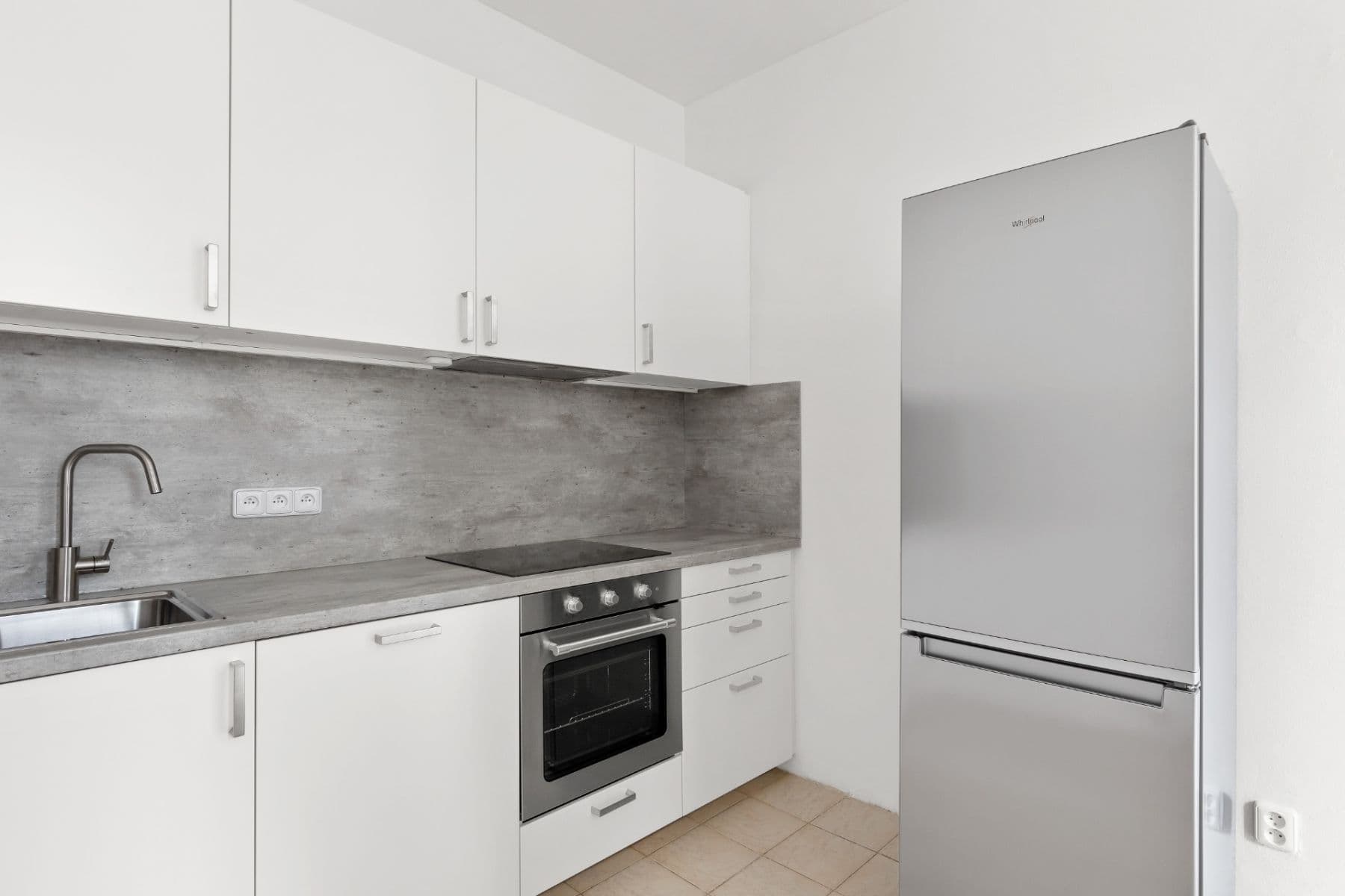 Pronájem bytu 3+1 80 m², Kamenická, Praha, Praha Pronájem bytu 3+1 80 m², Kamenická, Praha, Praha