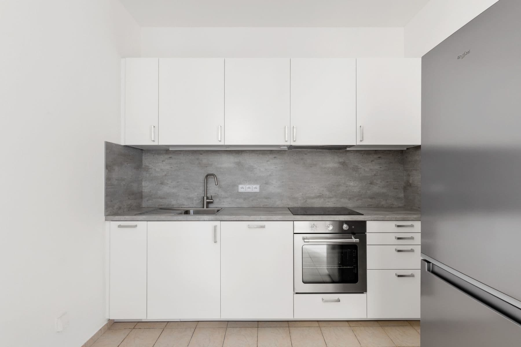 Pronájem bytu 3+1 80 m², Kamenická, Praha, Praha Pronájem bytu 3+1 80 m², Kamenická, Praha, Praha
