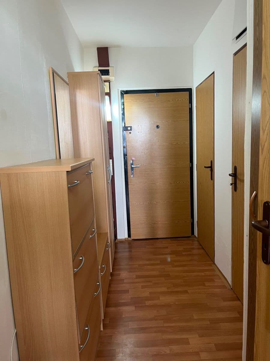 Prodej bytu 1+kk 27 m², Hlavatého, Praha, Praha Prodej bytu 1+kk 27 m², Hlavatého, Praha, Praha