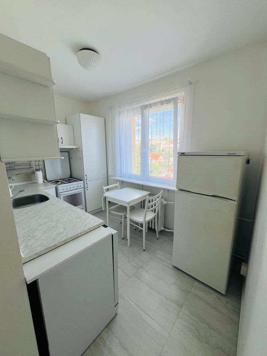Pronájem bytu 2+1 56 m², Káranská, Praha, Praha Pronájem bytu 2+1 56 m², Káranská, Praha, Praha