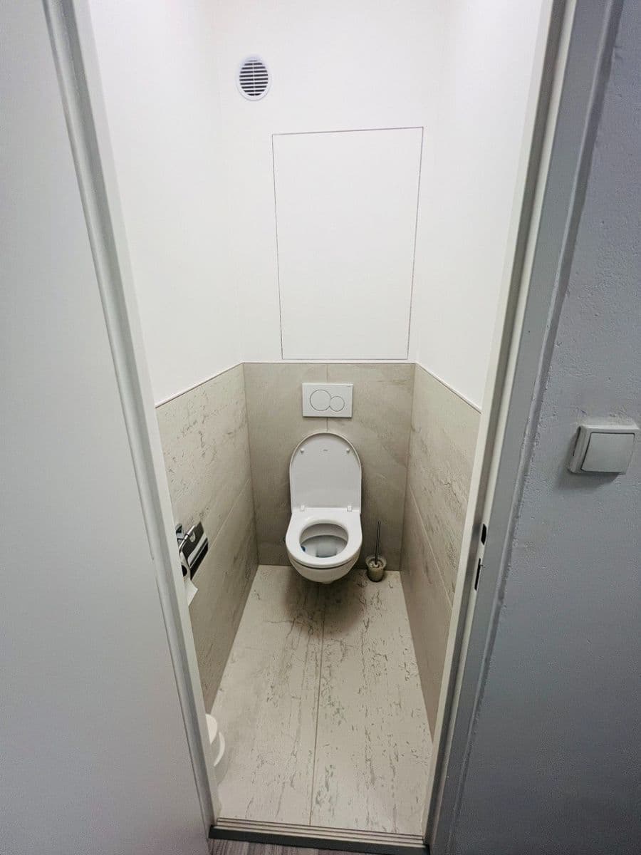 Pronájem bytu 2+1 56 m², Káranská, Praha, Praha Pronájem bytu 2+1 56 m², Káranská, Praha, Praha