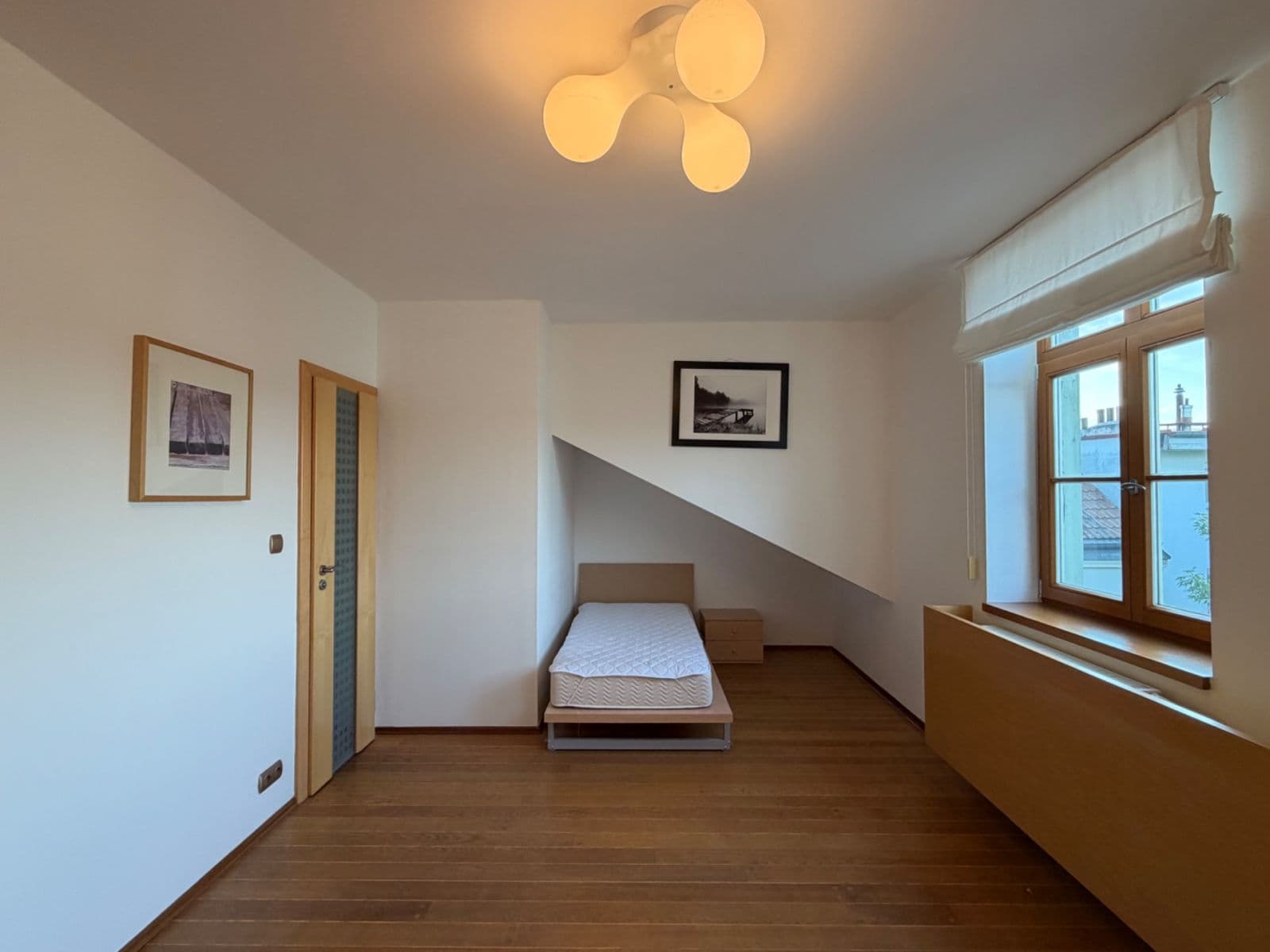 Pronájem bytu 3+kk 157 m², Korunní, Praha, Praha Pronájem bytu 3+kk 157 m², Korunní, Praha, Praha
