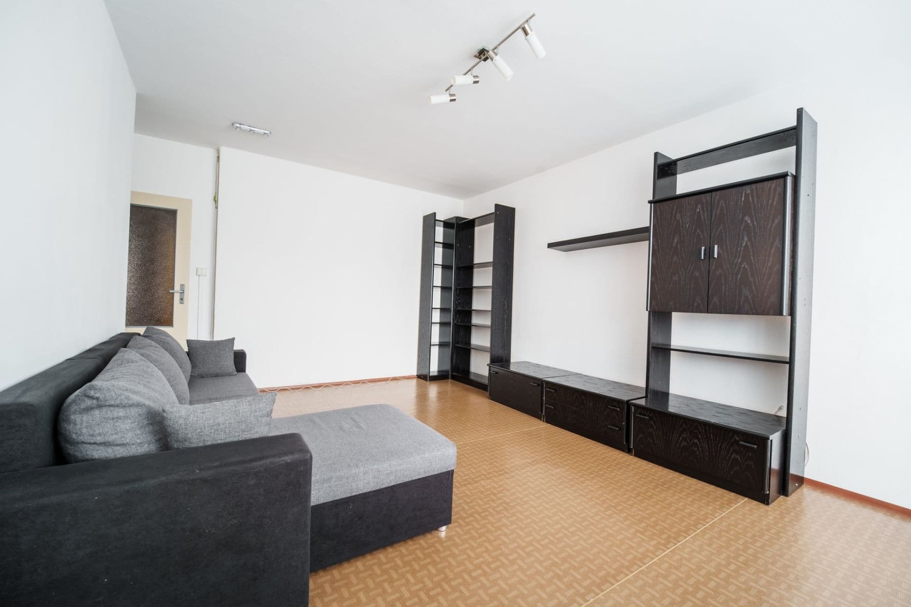 Pronájem bytu 3+1 72 m², Kurzova, Praha, Praha Pronájem bytu 3+1 72 m², Kurzova, Praha, Praha