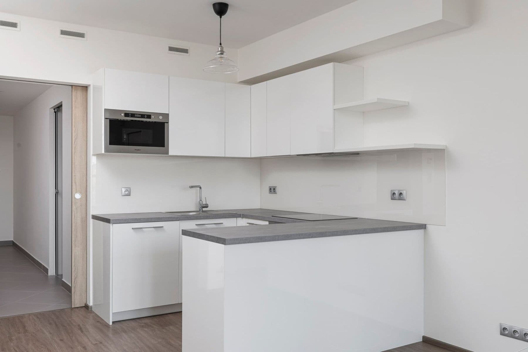 Pronájem bytu 2+kk 52 m², Kurta Konráda, Praha, Praha Pronájem bytu 2+kk 52 m², Kurta Konráda, Praha, Praha