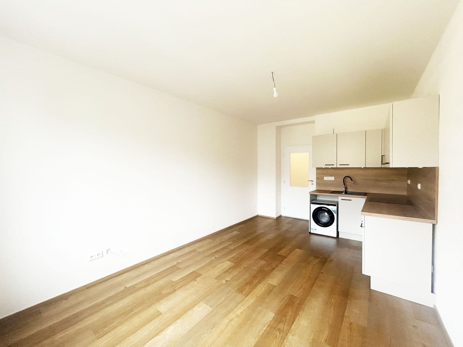 Pronájem bytu 1+kk 23 m², Bohuslava ze Švamberka, Praha, Praha Pronájem bytu 1+kk 23 m², Bohuslava ze Švamberka, Praha, Praha