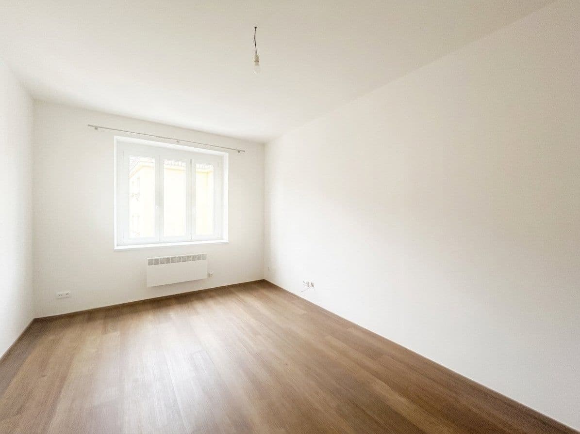 Pronájem bytu 1+kk 23 m², Bohuslava ze Švamberka, Praha, Praha Pronájem bytu 1+kk 23 m², Bohuslava ze Švamberka, Praha, Praha
