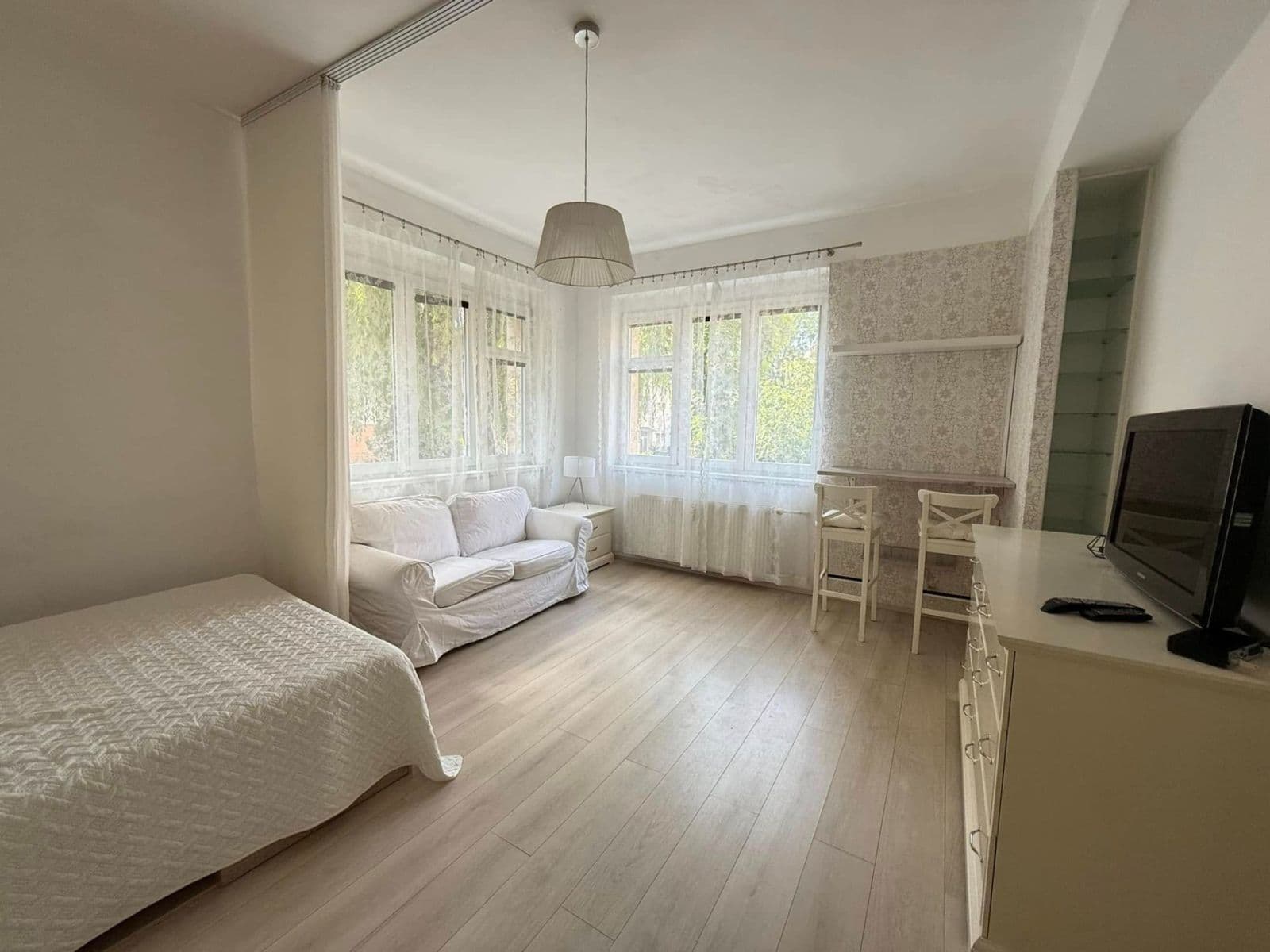 Pronájem bytu 1+1 37 m², Mládeže, Praha, Praha Pronájem bytu 1+1 37 m², Mládeže, Praha, Praha