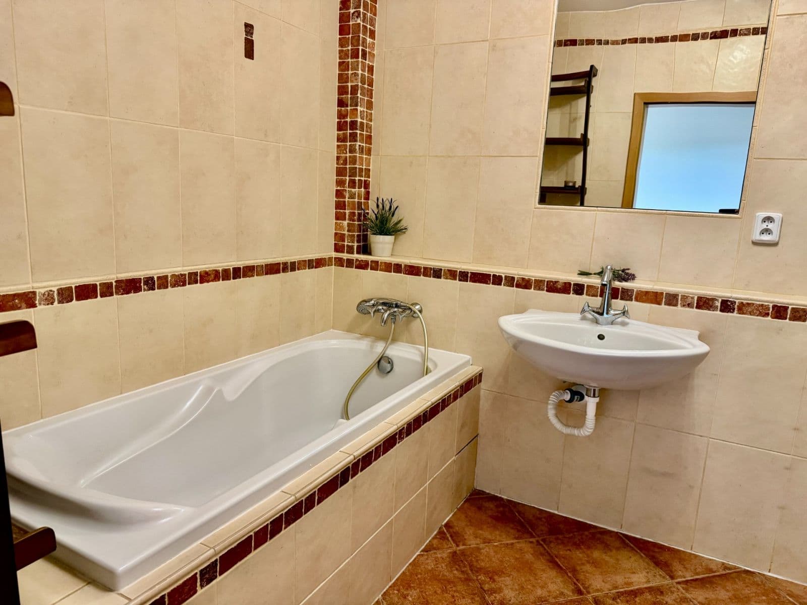 Prodej bytu 3+kk 83 m², Za Valem, Praha, Praha Prodej bytu 3+kk 83 m², Za Valem, Praha, Praha