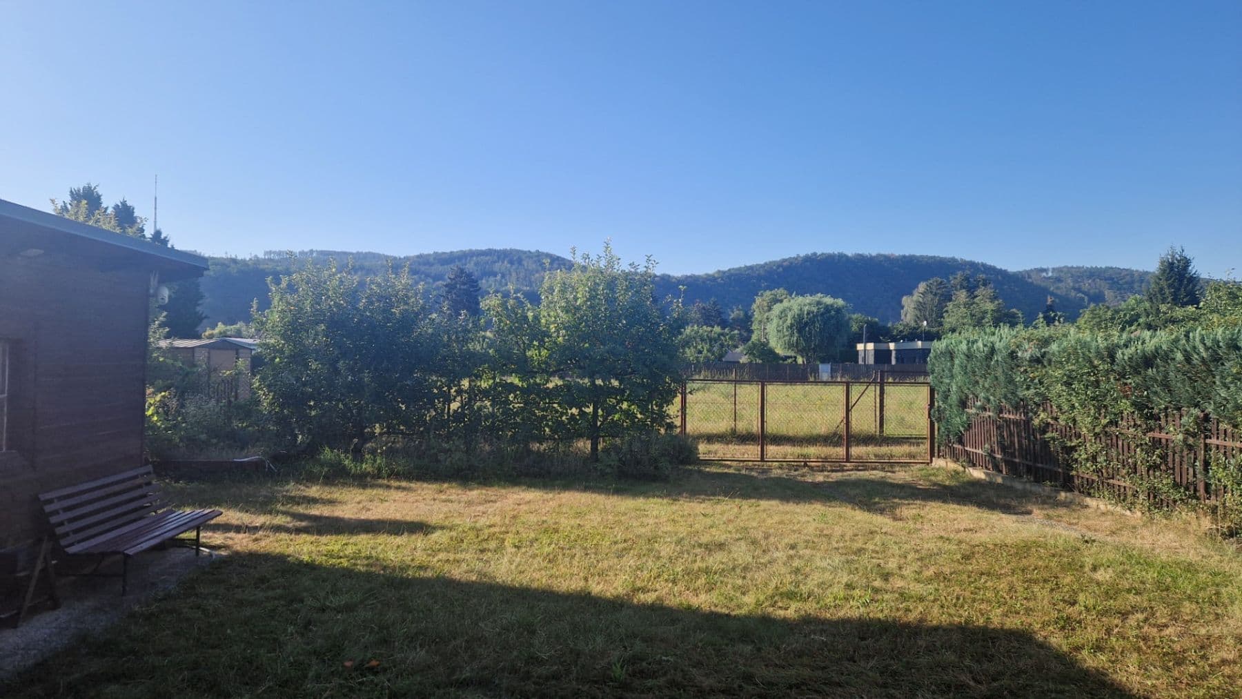 Prodej chaty, chalupy 80 m², pozemek 569 m², Černošice, Středočeský kraj Prodej chaty, chalupy 80 m², pozemek 569 m², Černošice, Středočeský kraj