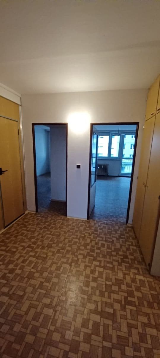 Prodej bytu 3+1 74 m², Ke Strouze, Nymburk, Středočeský kraj Prodej bytu 3+1 74 m², Ke Strouze, Nymburk, Středočeský kraj
