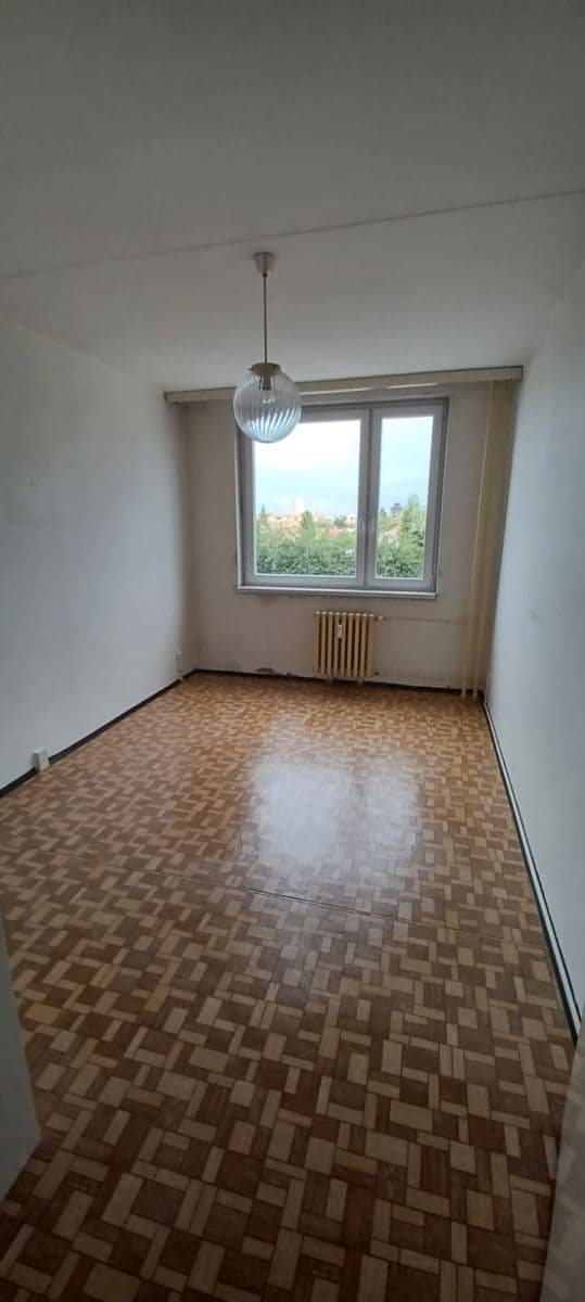 Prodej bytu 3+1 74 m², Ke Strouze, Nymburk, Středočeský kraj Prodej bytu 3+1 74 m², Ke Strouze, Nymburk, Středočeský kraj