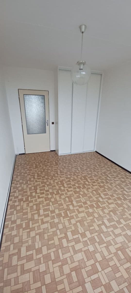 Prodej bytu 3+1 74 m², Ke Strouze, Nymburk, Středočeský kraj Prodej bytu 3+1 74 m², Ke Strouze, Nymburk, Středočeský kraj