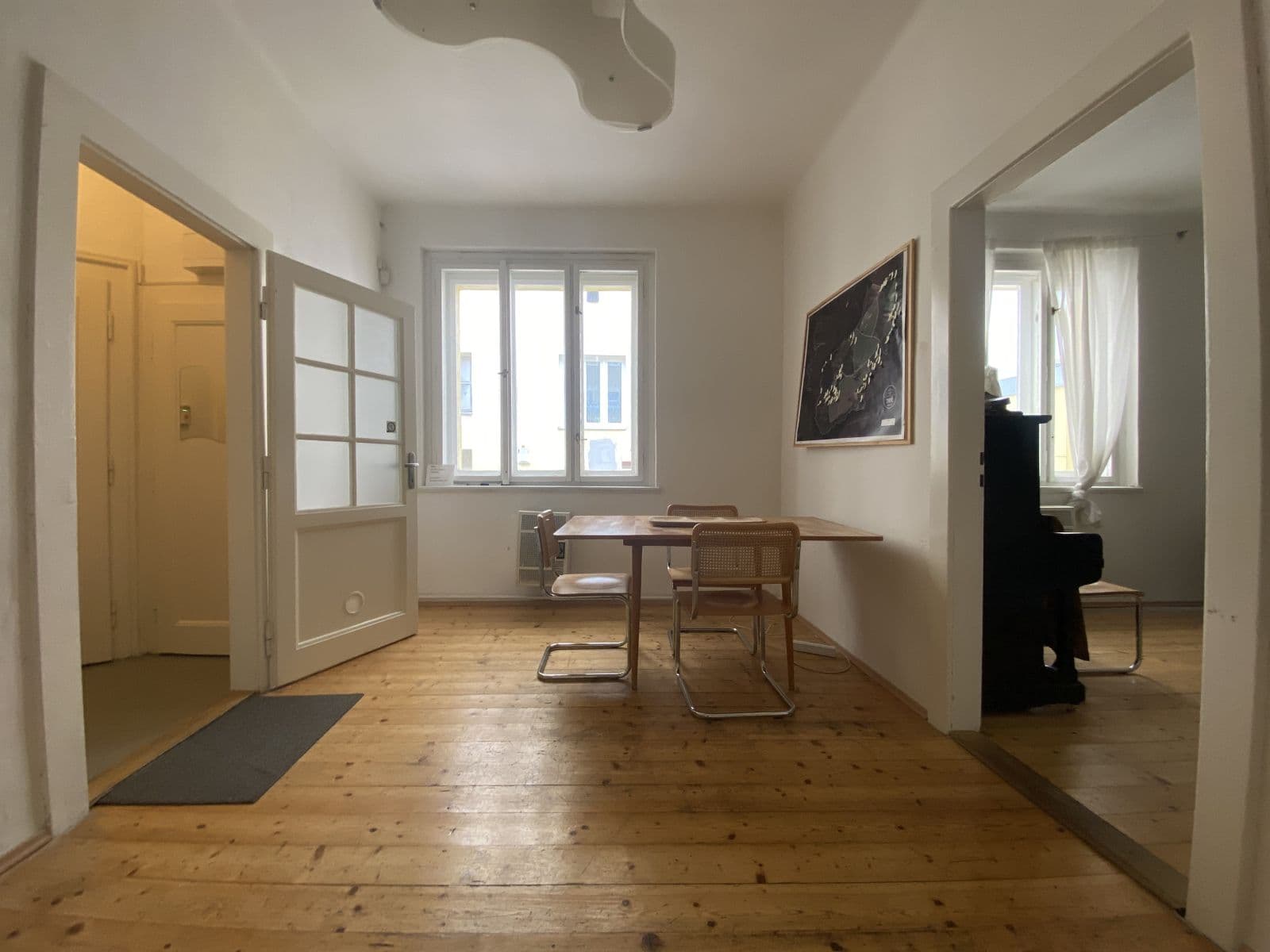 Pronájem bytu 1+1 45 m², Holandská, Praha, Praha Pronájem bytu 1+1 45 m², Holandská, Praha, Praha