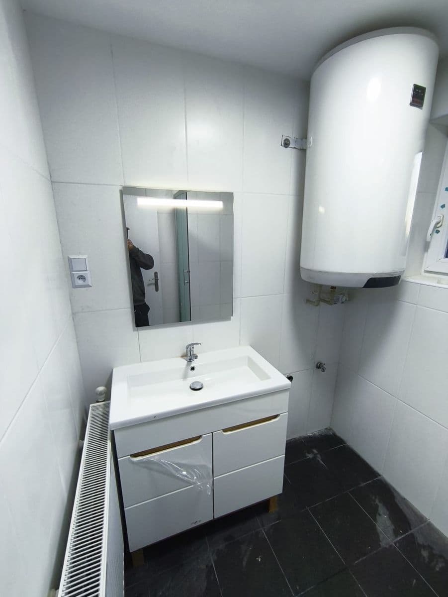 Pronájem bytu 2+1 85 m², U Parku, Svojetice, Středočeský kraj Pronájem bytu 2+1 85 m², U Parku, Svojetice, Středočeský kraj