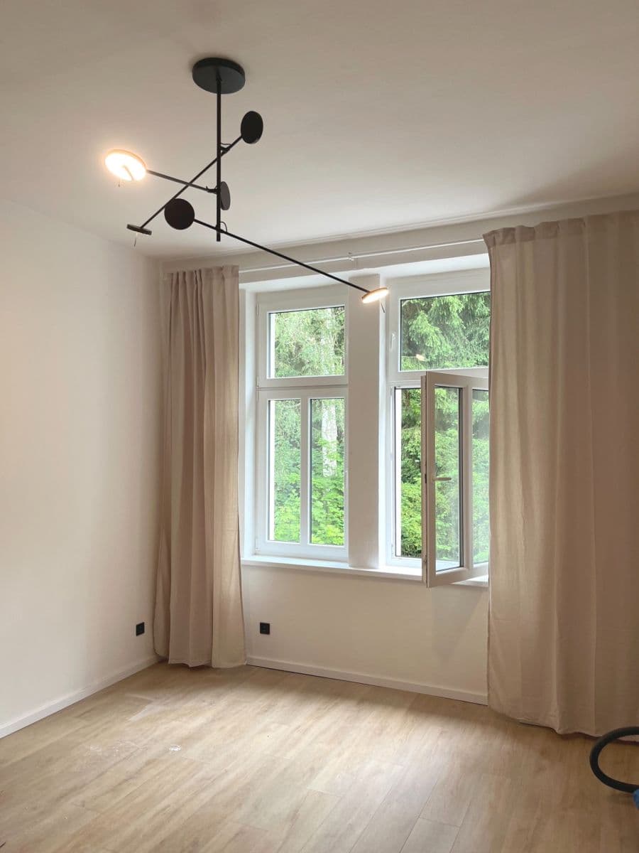 Pronájem bytu 2+kk 36 m², Moravská, Karlovy Vary, Karlovarský kraj Pronájem bytu 2+kk 36 m², Moravská, Karlovy Vary, Karlovarský kraj