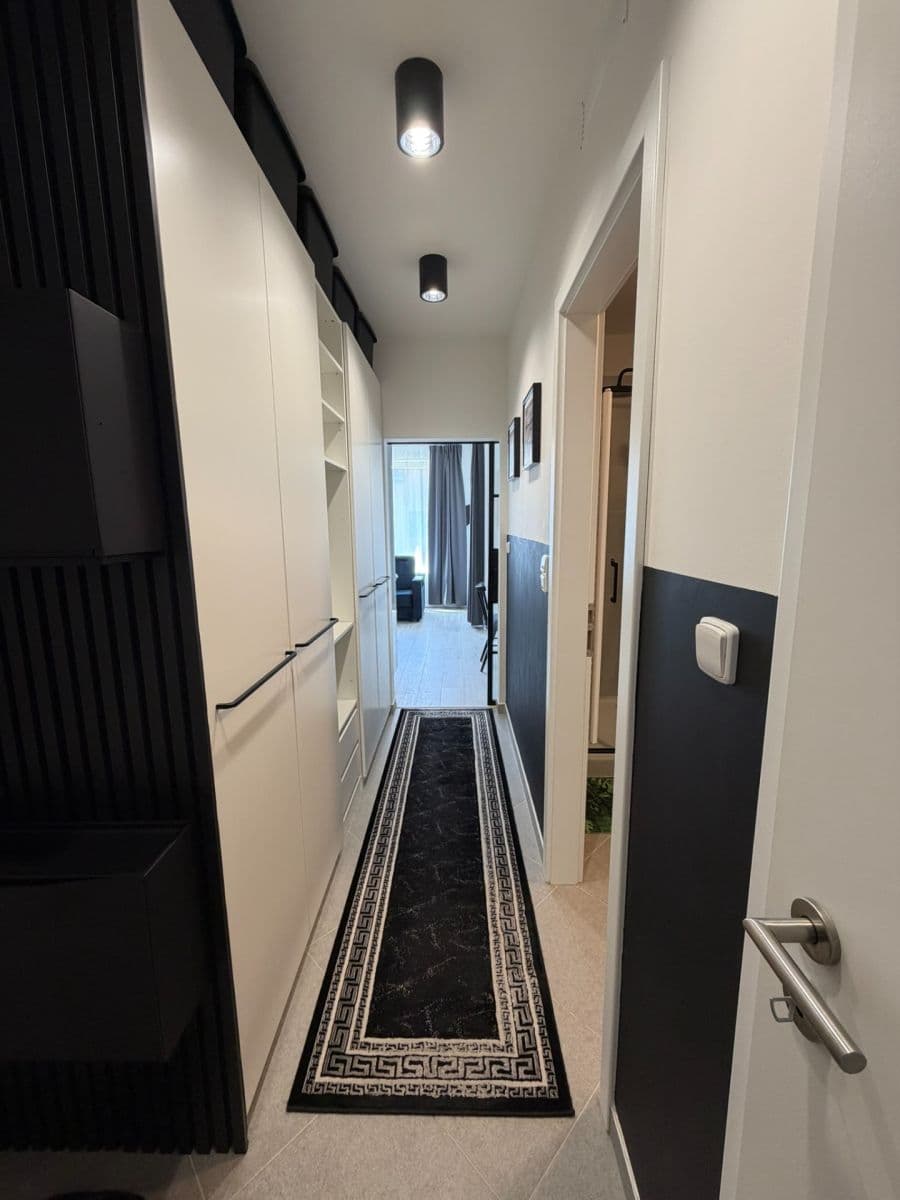 Pronájem bytu 1+kk 37 m², Stočesova, Praha, Praha Pronájem bytu 1+kk 37 m², Stočesova, Praha, Praha